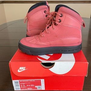 Nike Woodside 2 High Boots